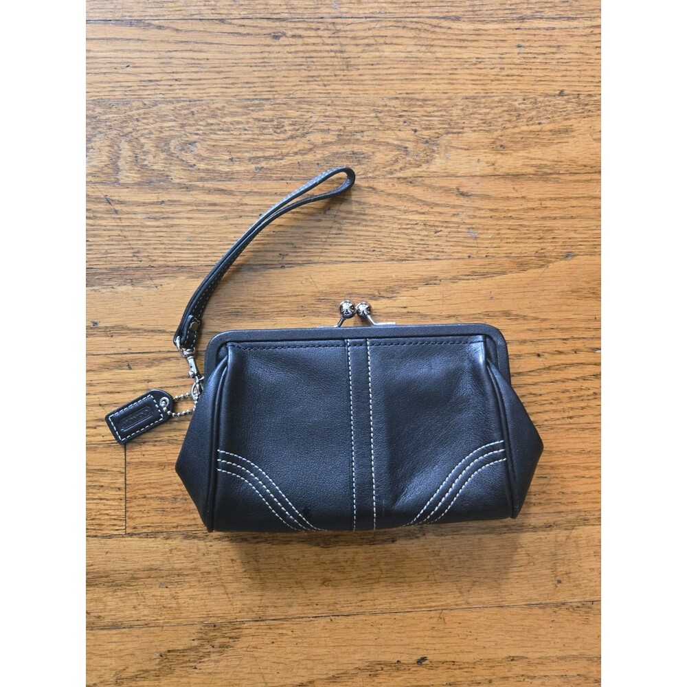 Vtg Coach Soho Black Stitched Leather Framed Kisslock Wristlet Clutch Wallet - Picture 1 of 6